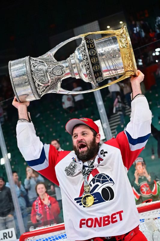 Ярославль чествует «Локомотив»: на Советской площади пройдет «Парад чемпионов» Ярославль чествует «Локомотив»: на Советской площади пройдет «Парад чемпионов»