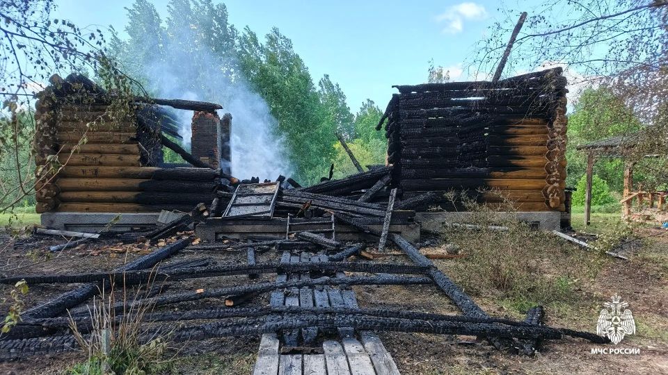 В Угличском округе сгорел дом В Угличском округе сгорел дом