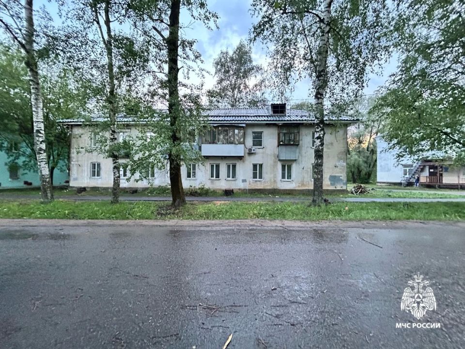 Пожарные МЧС России спасли 35 человек, в том числе 5 детей Пожарные МЧС России спасли 35 человек, в том числе 5 детей