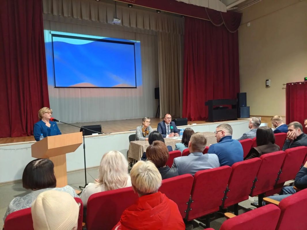 Михаил Евраев: Продолжаем практику проведения открытых встреч с жителями Михаил Евраев: Продолжаем практику проведения открытых встреч с жителями