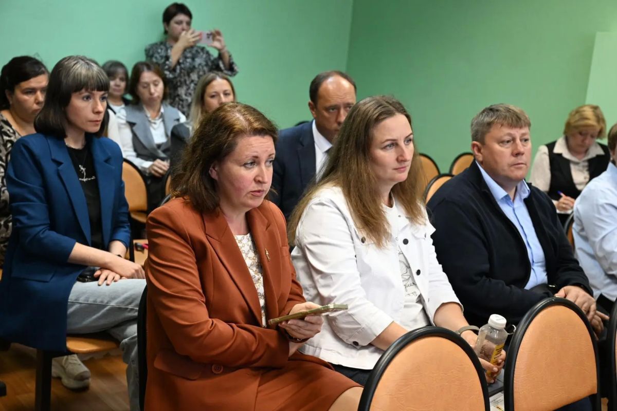 Михаил Евраев: Провел совещание в администрации Большесельского округа Михаил Евраев: Провел совещание в администрации Большесельского округа