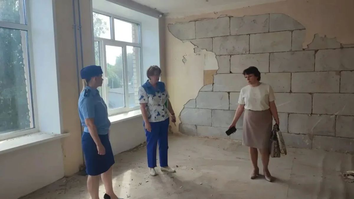 В рамках надзорного сопровождения реализации национальных проектов Переславская межрайонная прокуратура контролирует исполнение требований законодательства при капитальном ремонте здания гимназии В рамках надзорного сопровождения реализации национальных проектов Переславская межрайонная прокуратура контролирует исполнение требований законодательства при капитальном ремонте здания гимназии