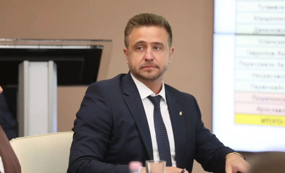 Михаил Евраев: На оперативном совещании в Правительстве региона обсудили ход обработки территорий от борщевика Сосновского Михаил Евраев: На оперативном совещании в Правительстве региона обсудили ход обработки территорий от борщевика Сосновского