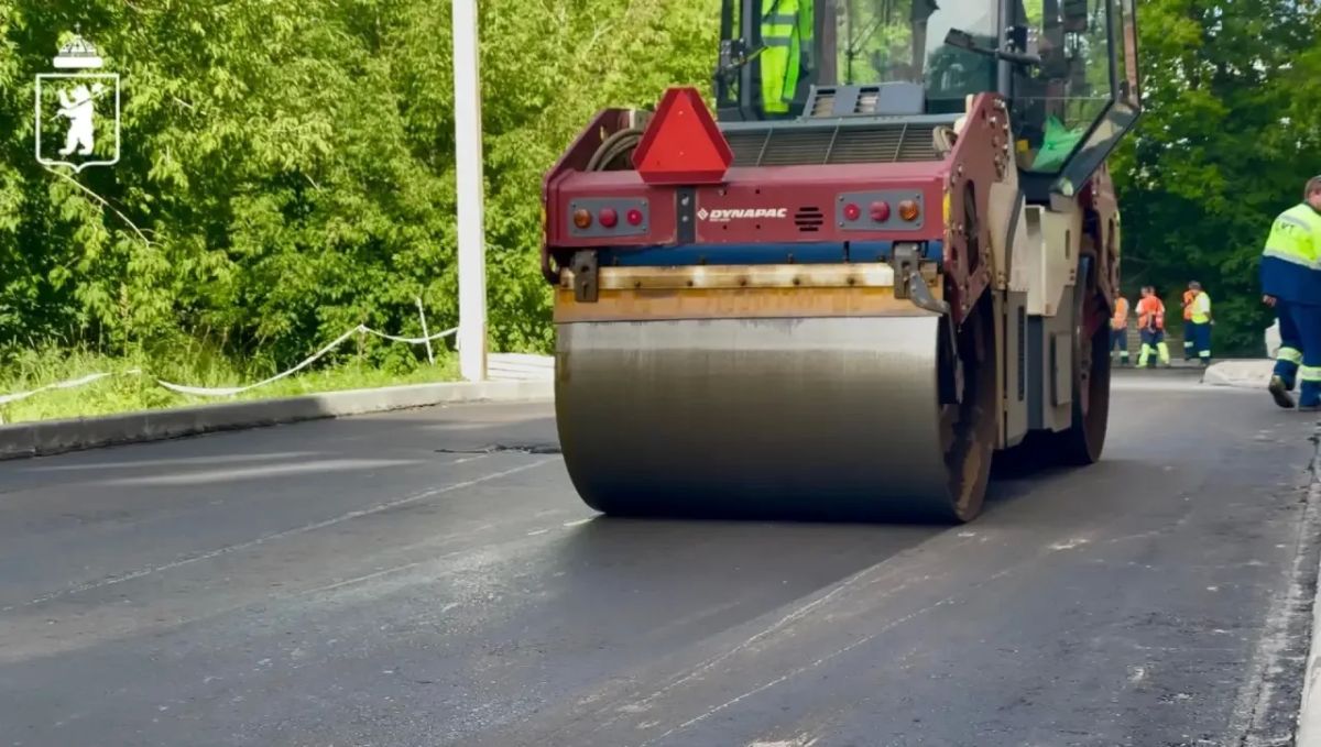 Во Фрунзенском районе продолжаются работы по благоустройству дворов Во Фрунзенском районе продолжаются работы по благоустройству дворов