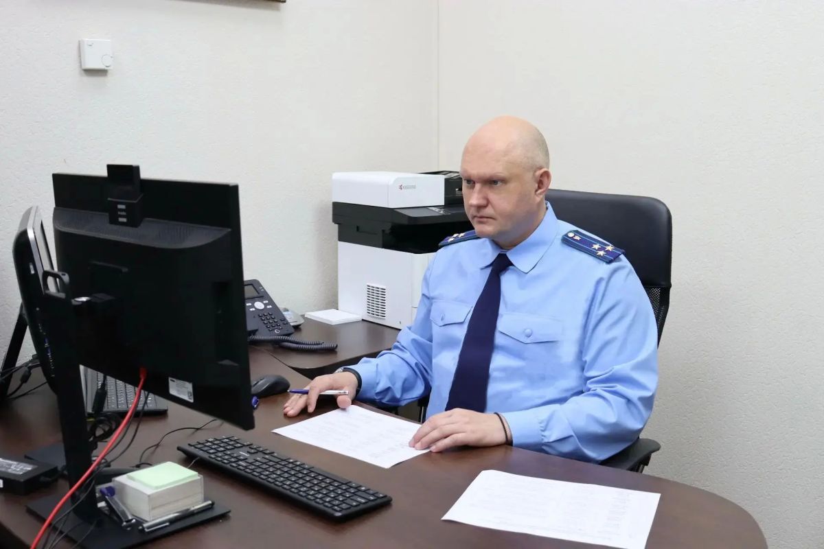 Первый заместитель прокурора Ярославской области Алексей Путилов провел личный прием жителей Большесельского муниципального округа Первый заместитель прокурора Ярославской области Алексей Путилов провел личный прием жителей Большесельского муниципального округа