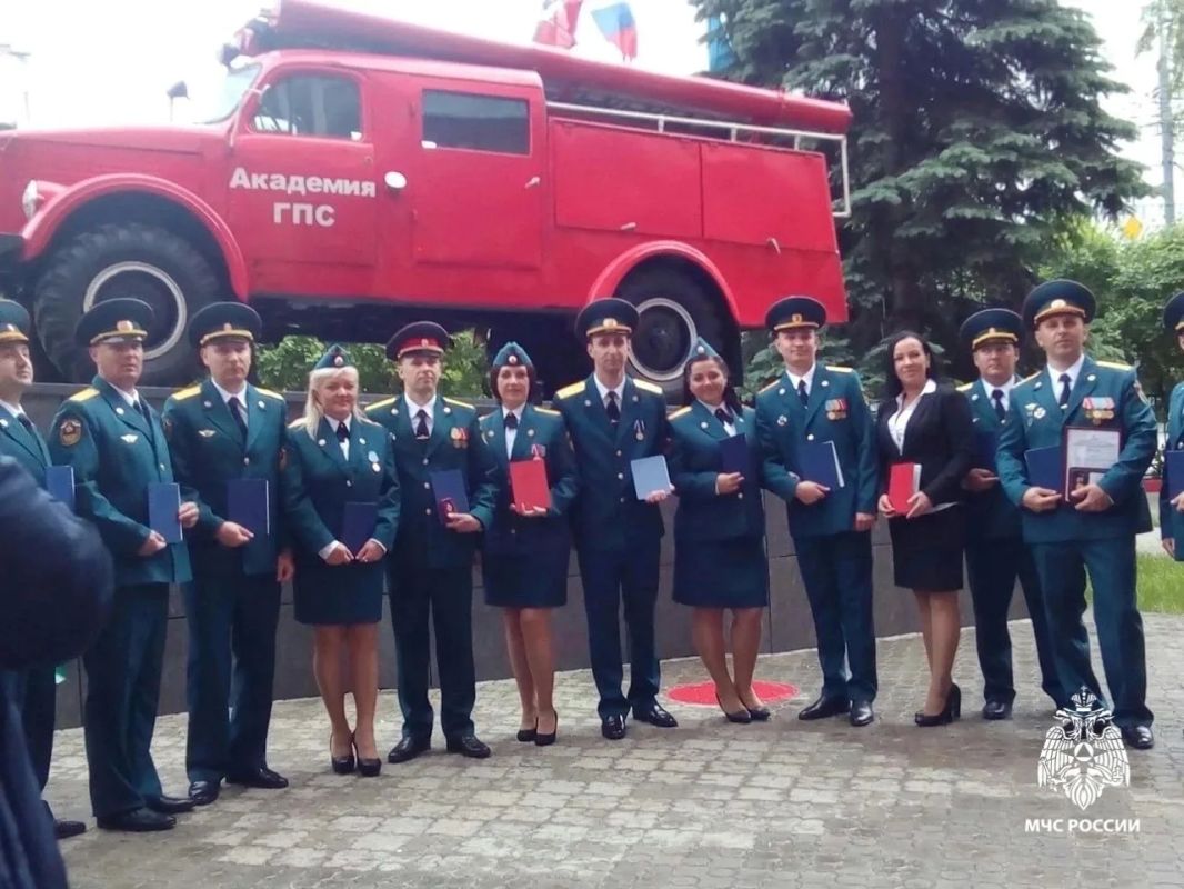 #ЛицаМЧС. Сегодня, в профессиональный праздник, мы расскажем о старшем лейтенанте внутренней службы Екатерине Никулиной, заместителе начальника отдела надзорной деятельности и профилактической работы по Переславль-Залесскому... #ЛицаМЧС. Сегодня, в профессиональный праздник, мы расскажем о старшем лейтенанте внутренней службы Екатерине Никулиной, заместителе начальника отдела надзорной деятельности и профилактической работы по Переславль-Залесскому...