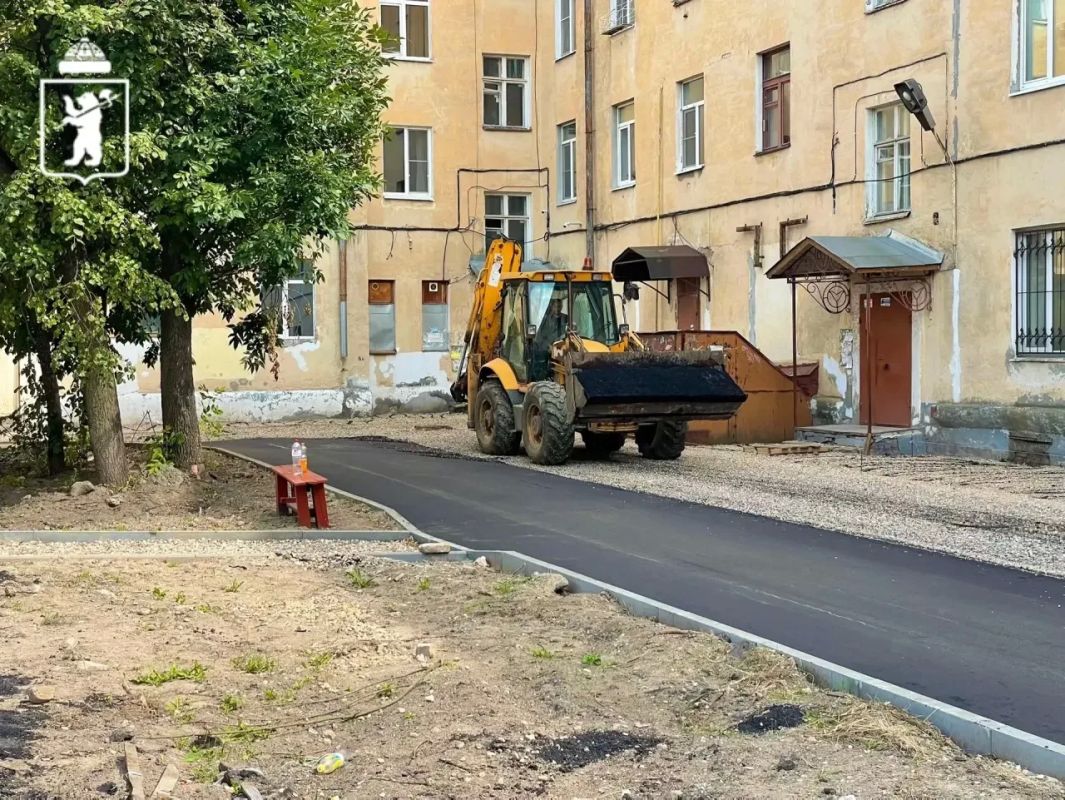 Реализация программы «Наши дворы» продолжается в Ленинском районе Реализация программы «Наши дворы» продолжается в Ленинском районе