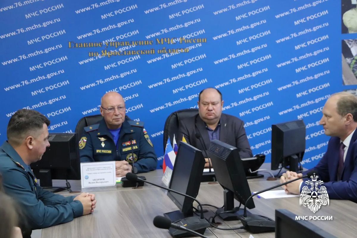 От школьной скамьи — к профессиональным компетенциям МЧС России От школьной скамьи — к профессиональным компетенциям МЧС России