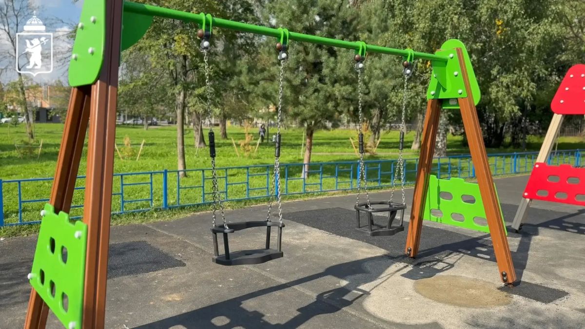 Новый детский городок появился в парке «Рабочий сад» Новый детский городок появился в парке «Рабочий сад»