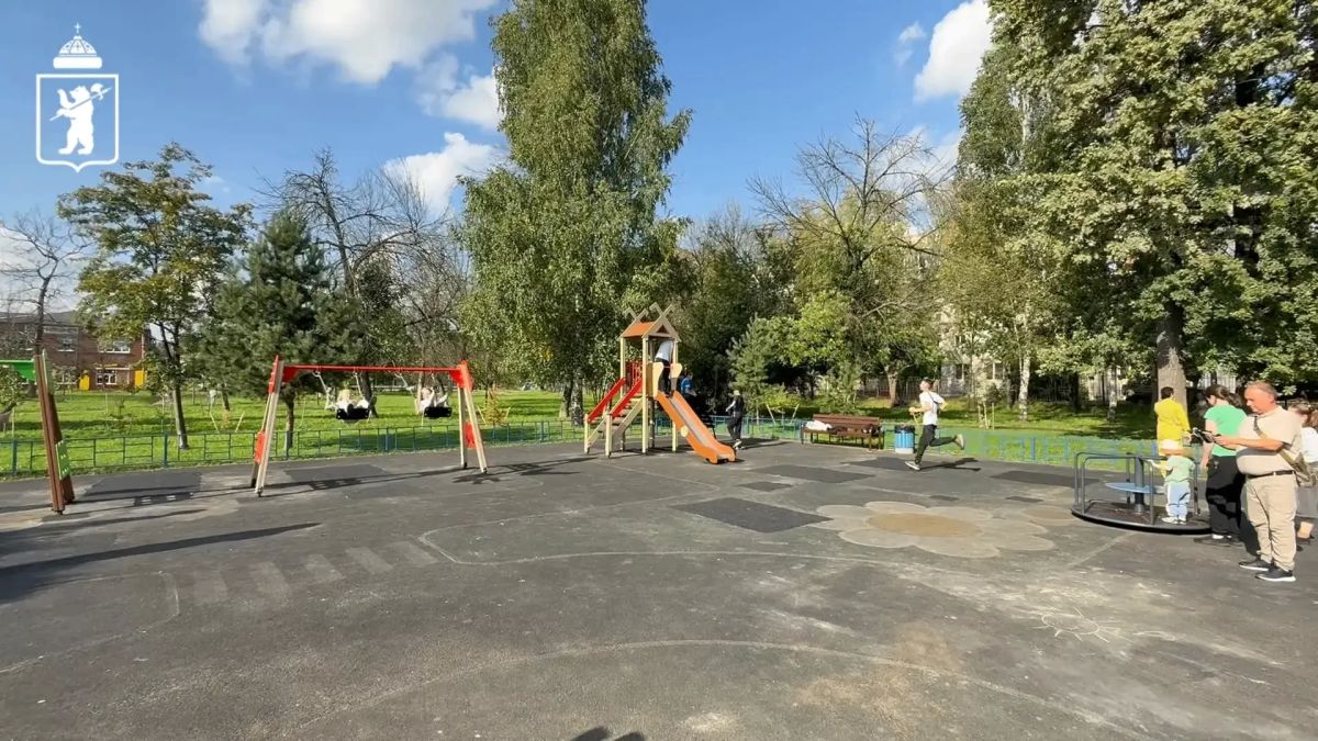 Новый детский городок появился в парке «Рабочий сад» Новый детский городок появился в парке «Рабочий сад»