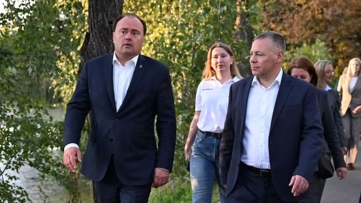 Михаил Евраев: Посетил Петропавловский парк – один из старейших в России Михаил Евраев: Посетил Петропавловский парк – один из старейших в России