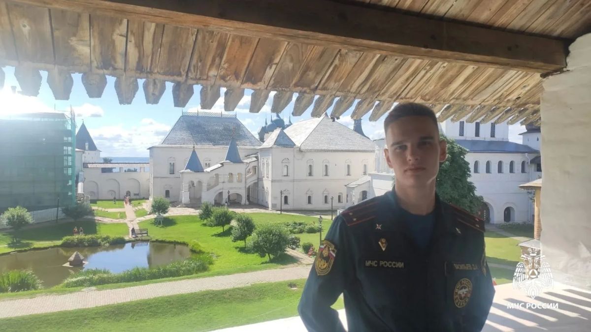 #ЛицаМЧС. . Сегодня мы расскажем о старшем лейтенанте внутренней службы Даниле Васильеве, начальнике караула пожарно-спасательной части № 28 города Переславля-Залесского #ЛицаМЧС. . Сегодня мы расскажем о старшем лейтенанте внутренней службы Даниле Васильеве, начальнике караула пожарно-спасательной части № 28 города Переславля-Залесского