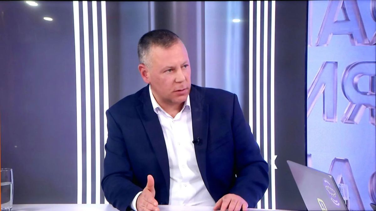 Михаил Евраев: Три часа общались с жителями Ярославской области в эфире телеканала «ЯПервый» Михаил Евраев: Три часа общались с жителями Ярославской области в эфире телеканала «ЯПервый»