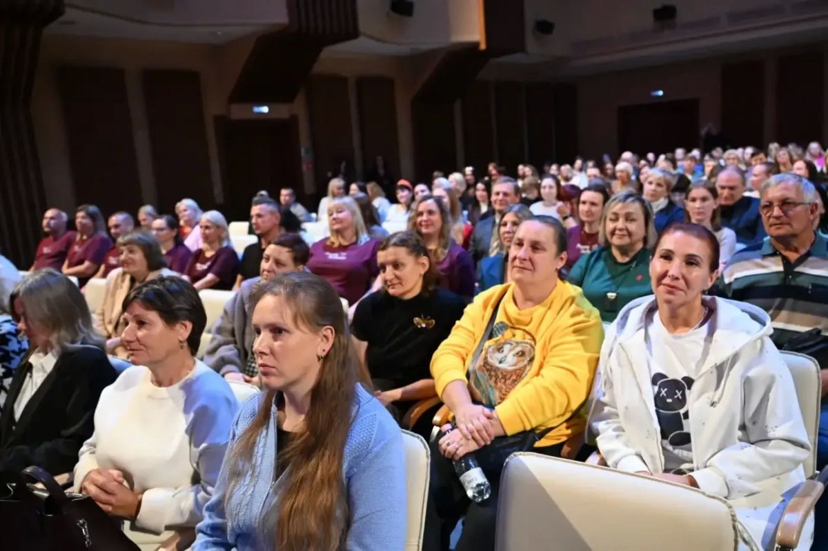 Артём Молчанов: В Ярославле состоялось финальное мероприятие регионального проекта «Семейные форумы» Артём Молчанов: В Ярославле состоялось финальное мероприятие регионального проекта «Семейные форумы»