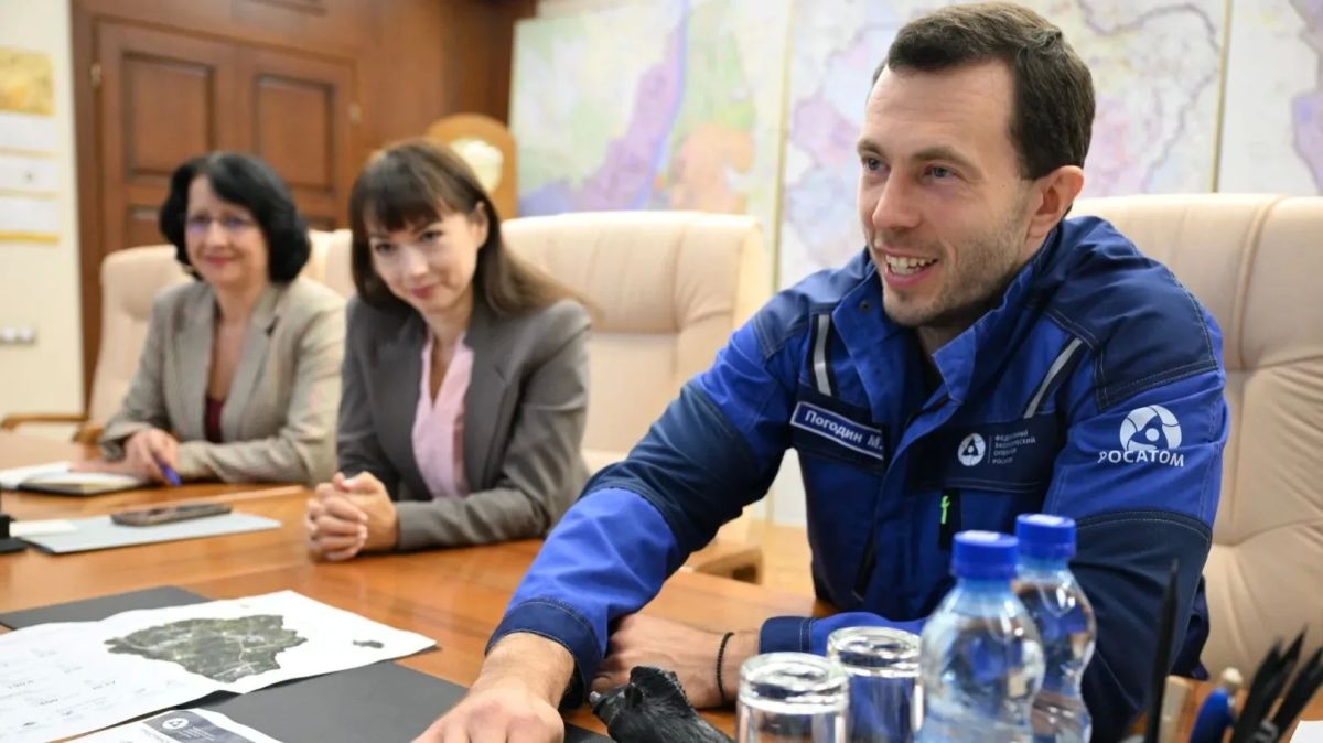 Михаил Евраев: С генеральным директором ФГУП «Федеральный экологический оператор» Максимом Сергеевичем Погодиным и федеральными коллегами обсудили ликвидацию объектов накопленного экологического вреда в Ярославской области Михаил Евраев: С генеральным директором ФГУП «Федеральный экологический оператор» Максимом Сергеевичем Погодиным и федеральными коллегами обсудили ликвидацию объектов накопленного экологического вреда в Ярославской области
