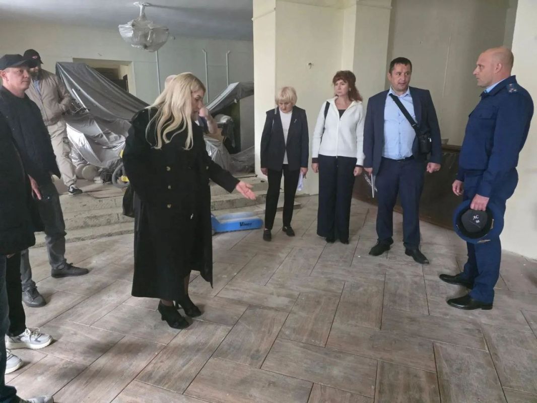 В рамках надзорных мероприятий Рыбинский городской прокурор Сергей Галыгин проверил ход выполнения работ по реализации на поднадзорной территории национального проекта «Семья» В рамках надзорных мероприятий Рыбинский городской прокурор Сергей Галыгин проверил ход выполнения работ по реализации на поднадзорной территории национального проекта «Семья»