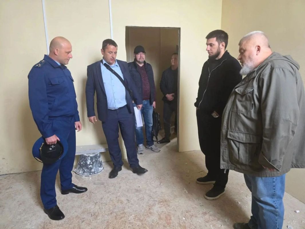 В рамках надзорных мероприятий Рыбинский городской прокурор Сергей Галыгин проверил ход выполнения работ по реализации на поднадзорной территории национального проекта «Семья» В рамках надзорных мероприятий Рыбинский городской прокурор Сергей Галыгин проверил ход выполнения работ по реализации на поднадзорной территории национального проекта «Семья»