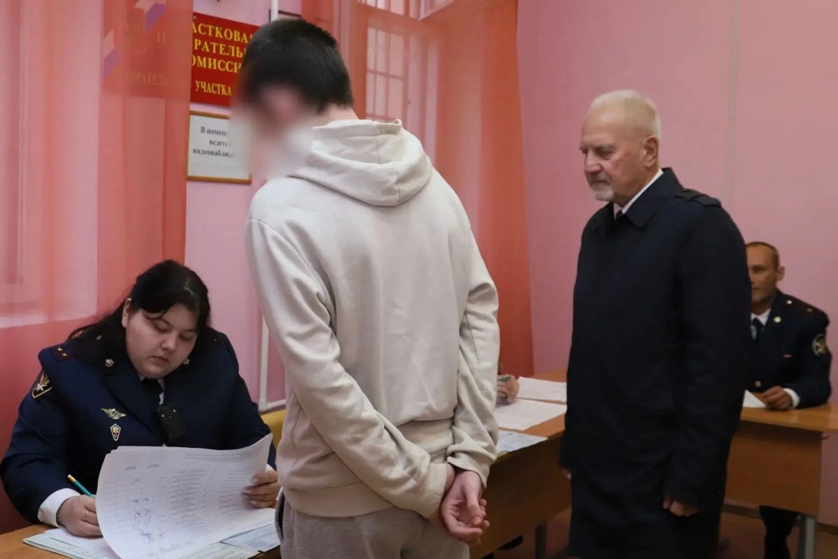 Голосуют в следственном изоляторе города Ярославля Голосуют в следственном изоляторе города Ярославля