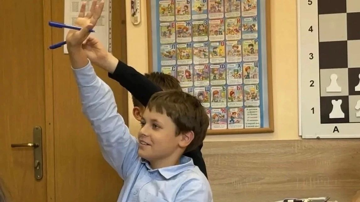 Сотрудник регионального следственного управления провел учебное занятие в кадетском классе Сотрудник регионального следственного управления провел учебное занятие в кадетском классе