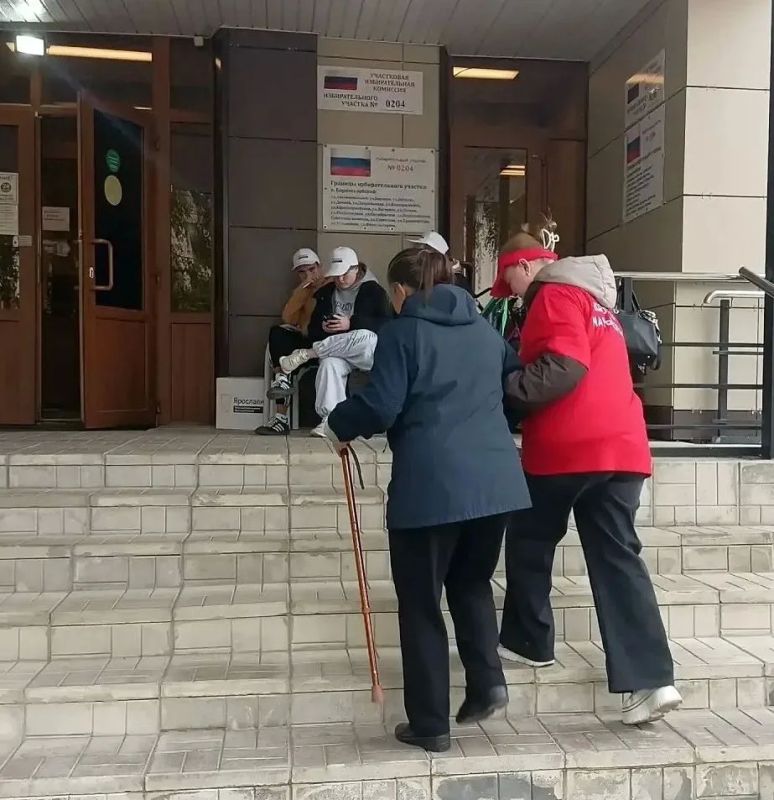 Выборы без барьеров: создаем комфортные условия для каждого избирателя Выборы без барьеров: создаем комфортные условия для каждого избирателя