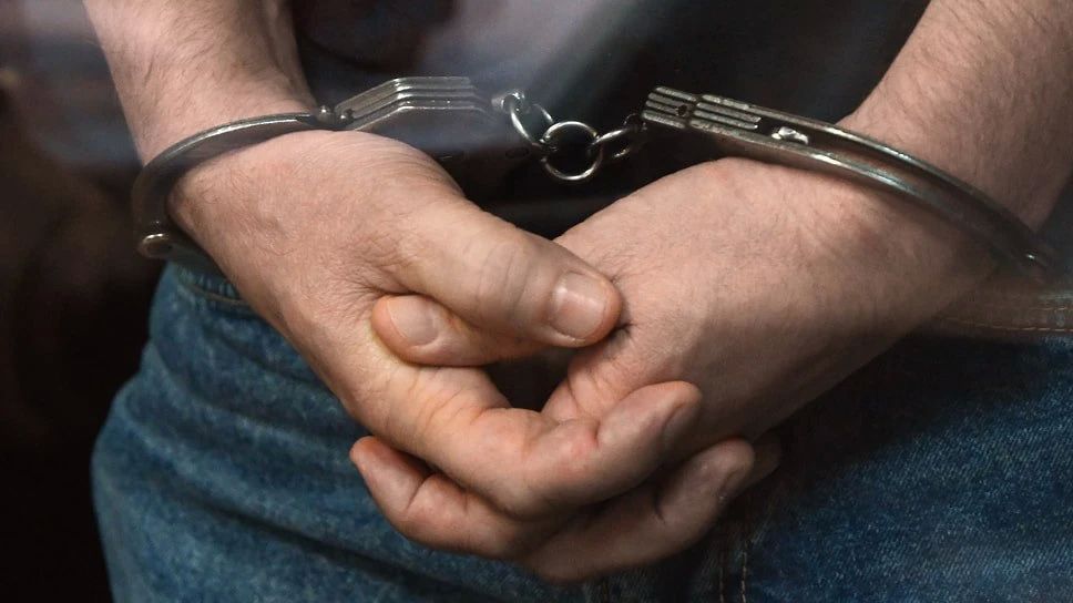 Красноперекопский районный суд Ярославля приговорил двух братьев 35 и 38 лет к лишению свободы за незаконное производство и оборот алкоголя