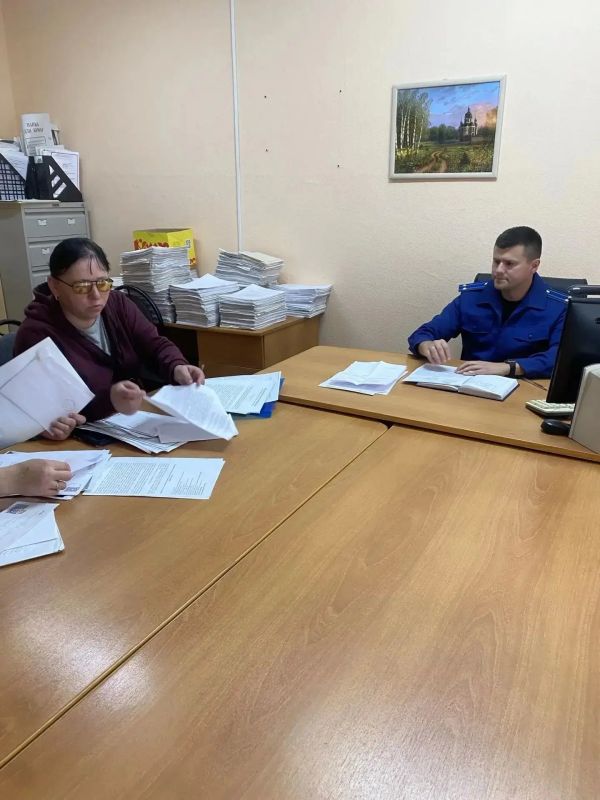 Прокурор Некоузского района Виктор Годин провел выездной личный прием членов семей участников специальной военной операции Прокурор Некоузского района Виктор Годин провел выездной личный прием членов семей участников специальной военной операции