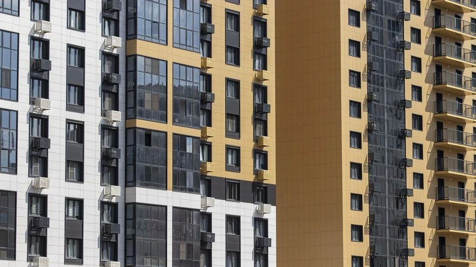 Средняя цена квадратного метра в новостройках Ярославля в третьем квартале 2026 года снизилась на 0,8% и составила 129,8 тыс