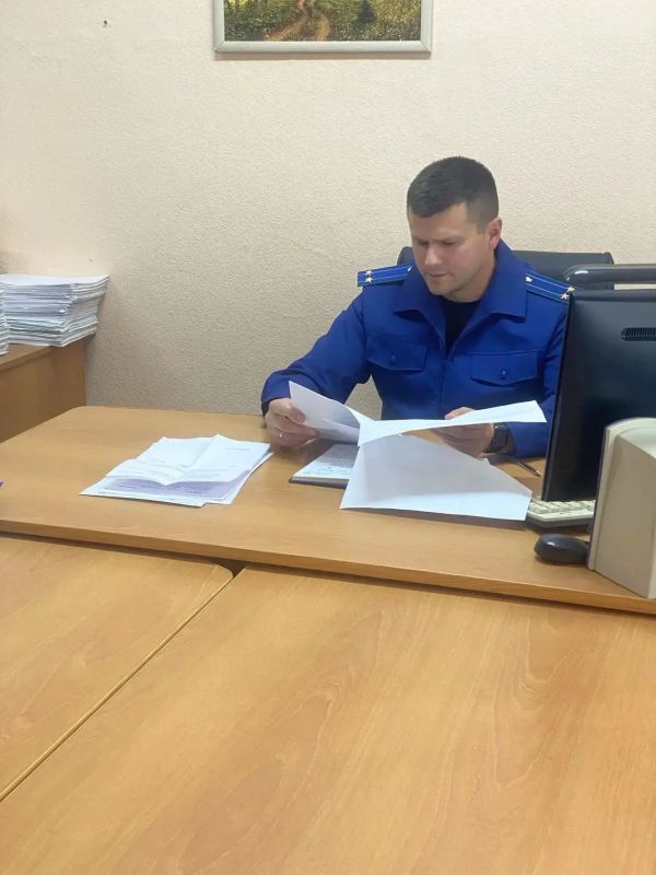 Прокурор Некоузского района Виктор Годин провел выездной личный прием членов семей участников специальной военной операции Прокурор Некоузского района Виктор Годин провел выездной личный прием членов семей участников специальной военной операции
