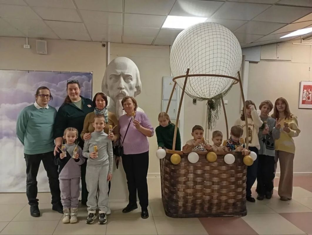 Михаил Евраев: Расширяем меры поддержки учителей, будущих мам, участников СВО и членов их семей Михаил Евраев: Расширяем меры поддержки учителей, будущих мам, участников СВО и членов их семей