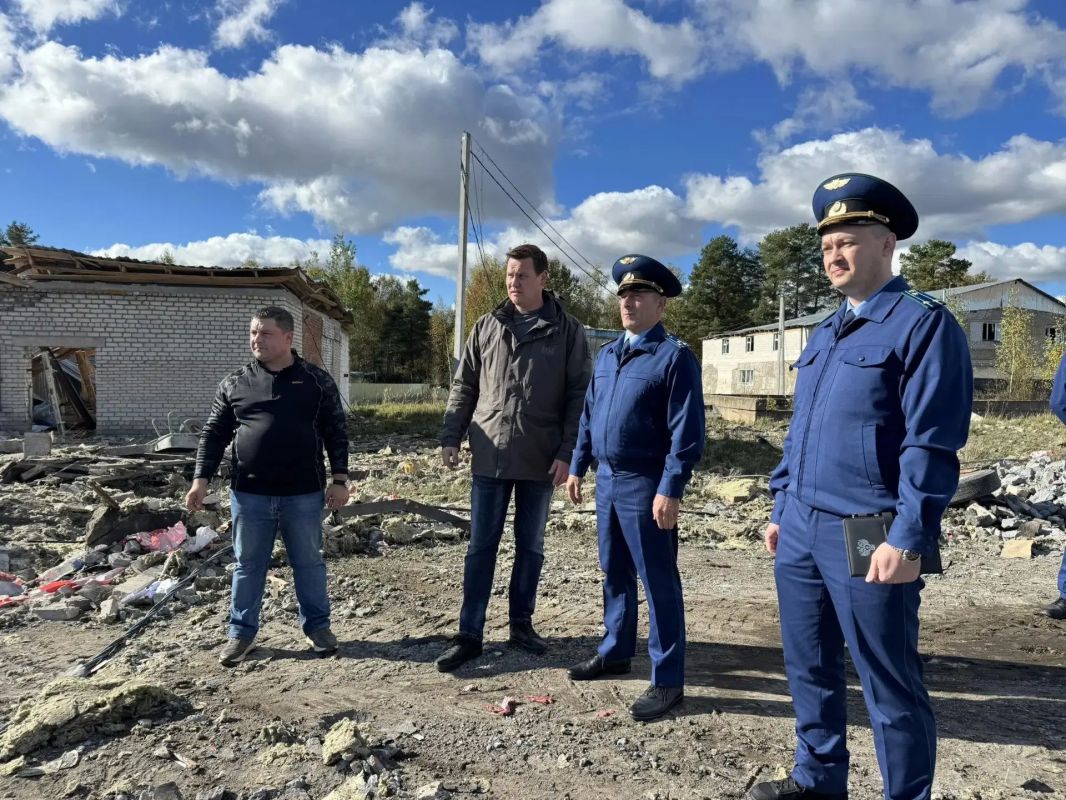 Заместитель прокурора Ярославской области Андрей Смирнов встретился с жителями села Кубринск Переславль-Залесского муниципального округа Заместитель прокурора Ярославской области Андрей Смирнов встретился с жителями села Кубринск Переславль-Залесского муниципального округа