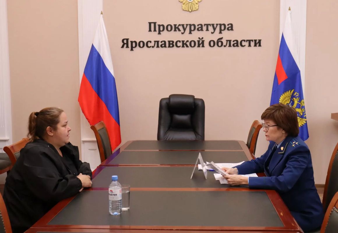 Сегодня, 6 октября, и.о. прокурора Ярославской области Светлана Козлова провела личный прием членов семей участников специальной военной операции Сегодня, 6 октября, и.о. прокурора Ярославской области Светлана Козлова провела личный прием членов семей участников специальной военной операции