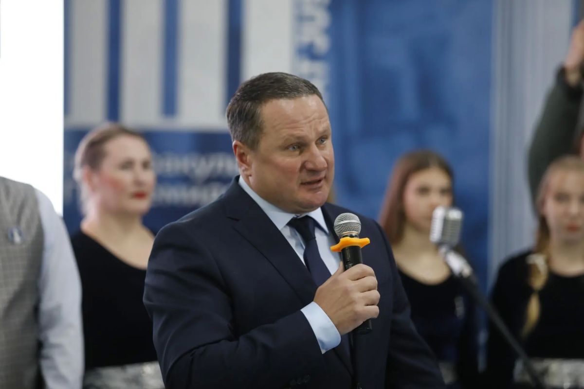 Михаил Евраев: Поприветствовал участников и гостей круглого стола, посвященного 55-летию журнала «Человек и закон» Михаил Евраев: Поприветствовал участников и гостей круглого стола, посвященного 55-летию журнала «Человек и закон»