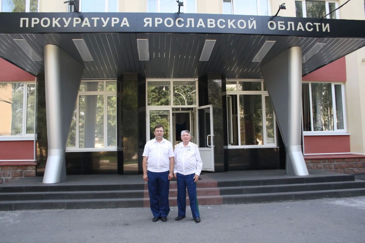 Первый заместитель прокурора Ярославской области Алексей Путилов принял участие в круглом столе на тему «Общенациональный правовой журнал «Человек и закон» — наследие А.Я. Сухарева» Первый заместитель прокурора Ярославской области Алексей Путилов принял участие в круглом столе на тему «Общенациональный правовой журнал «Человек и закон» — наследие А.Я. Сухарева»