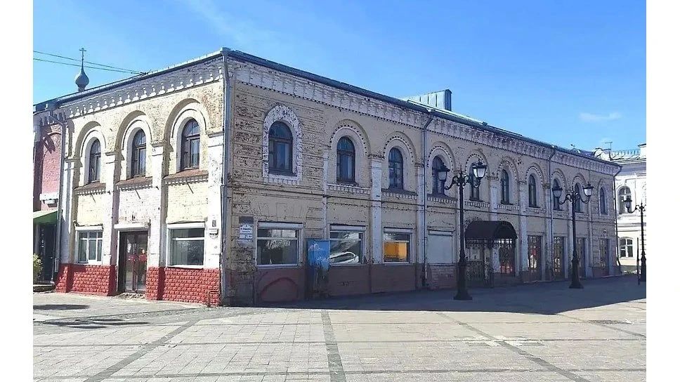 В Ярославле на повторные торги выставили нежилые помещения в объекте культурного наследия «Новообщественный ряд толкучего рынка» на улице Андропова