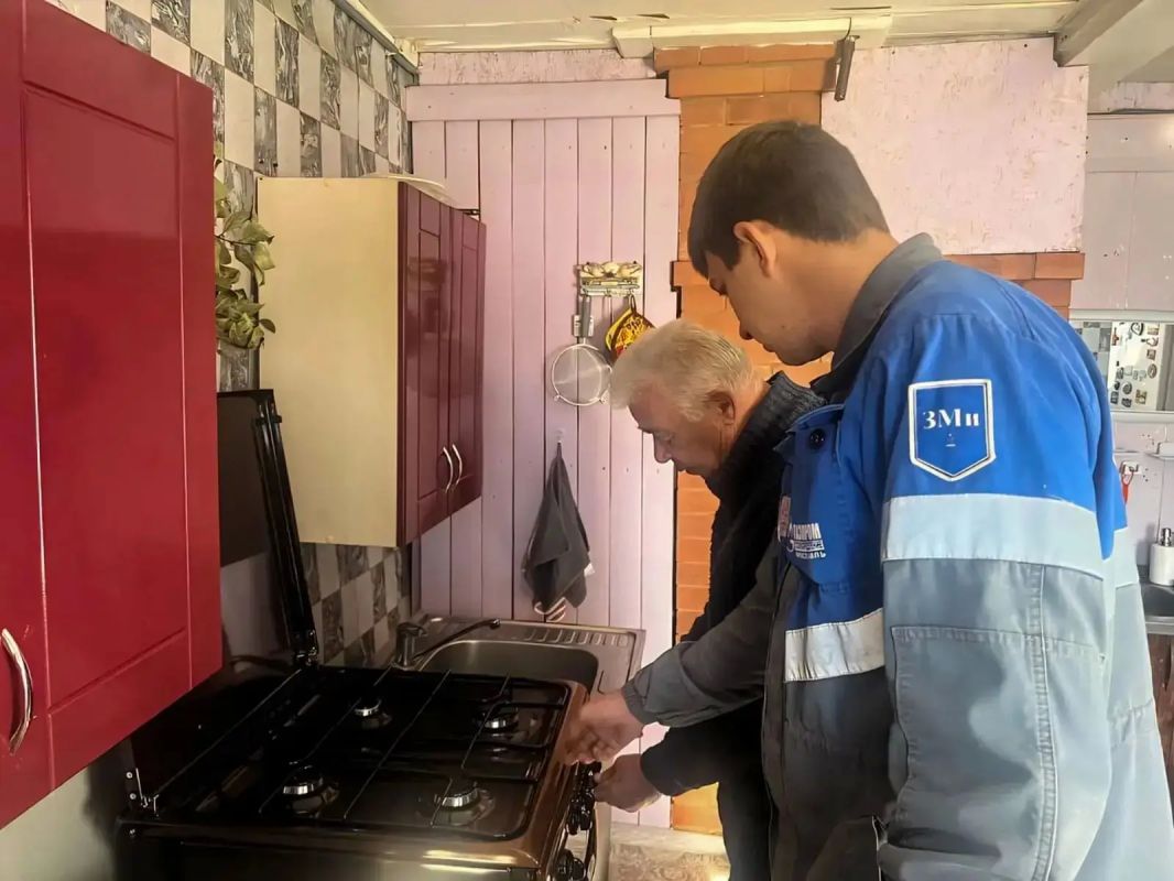 Михаил Евраев: Более 16 тысяч домовладений в Ярославской области уже получили газ по программе догазификации Михаил Евраев: Более 16 тысяч домовладений в Ярославской области уже получили газ по программе догазификации