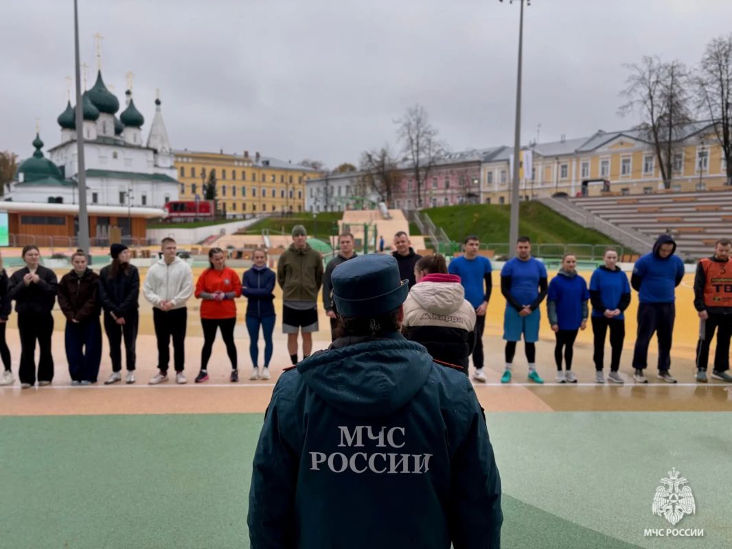 В Ярославле прошли соревнования по ярославской лапте среди федеральных органов исполнительной власти В Ярославле прошли соревнования по ярославской лапте среди федеральных органов исполнительной власти
