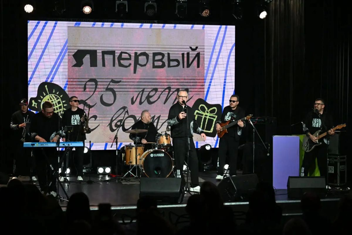 Михаил Евраев: Поздравил с 25-летием телеканала «ЯПервый» коллектив и директора холдинга «Верхняя Волга медиа» – главного редактора телеканала Марию Николаеву Михаил Евраев: Поздравил с 25-летием телеканала «ЯПервый» коллектив и директора холдинга «Верхняя Волга медиа» – главного редактора телеканала Марию Николаеву