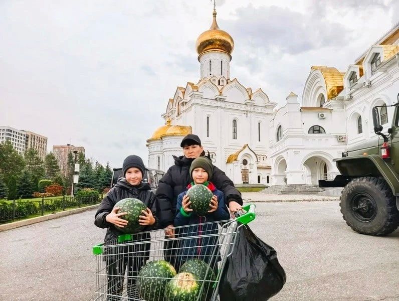 Хабаровской епархии пожертвовали 18 тонн арбузов Хабаровской епархии пожертвовали 18 тонн арбузов