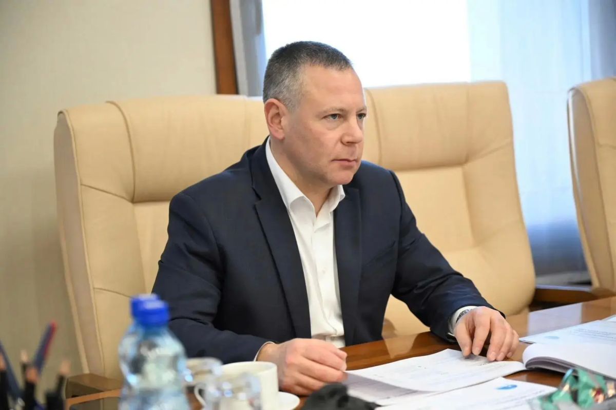 Михаил Евраев: Провел встречу с ректором Ярославского государственного технического университета Еленой Олеговной Степановой Михаил Евраев: Провел встречу с ректором Ярославского государственного технического университета Еленой Олеговной Степановой