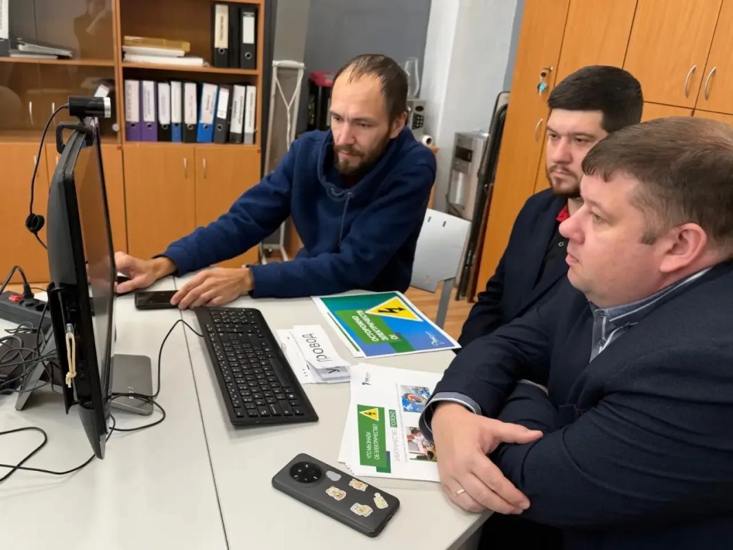 В рамках Всероссийского фестиваля «#ВместеЯрче» сотрудники «ТНС энерго Ярославль» провели онлайн-урок электробезопасности и энергоэффективности В рамках Всероссийского фестиваля «#ВместеЯрче» сотрудники «ТНС энерго Ярославль» провели онлайн-урок электробезопасности и энергоэффективности