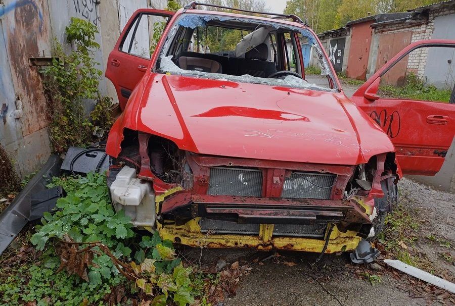 В Рыбинске очищают улицы от «автохлама» В Рыбинске очищают улицы от «автохлама»