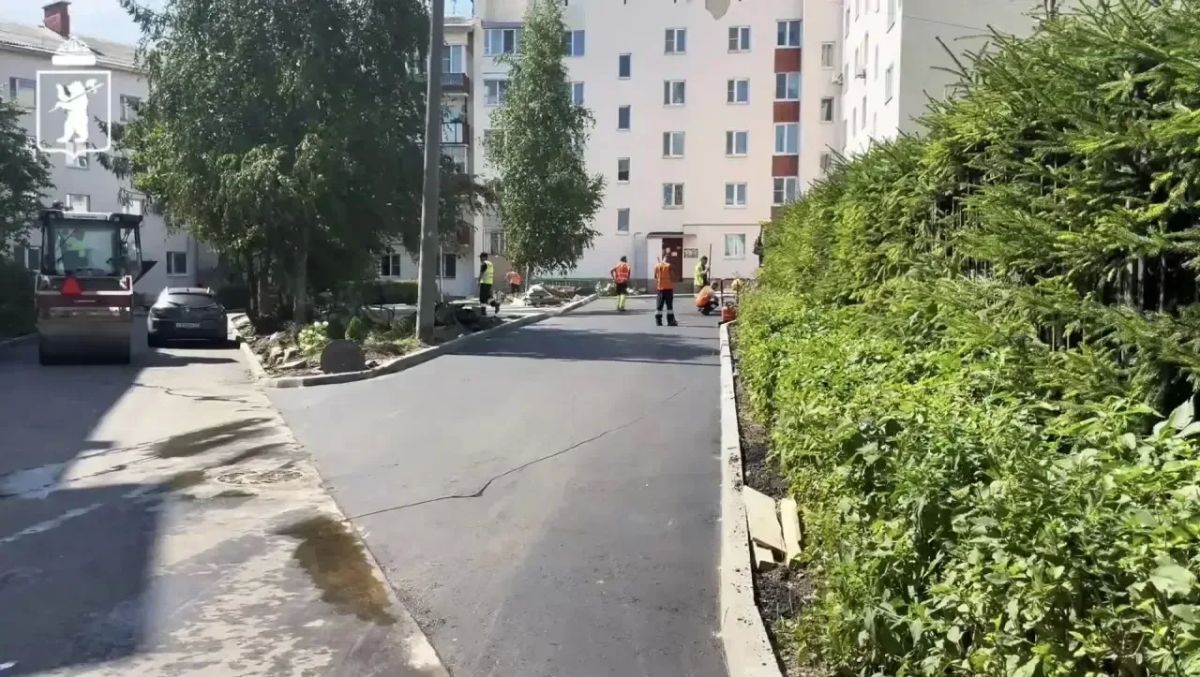В Ярославле реализуется программа масштабного обновления дворовых территорий В Ярославле реализуется программа масштабного обновления дворовых территорий