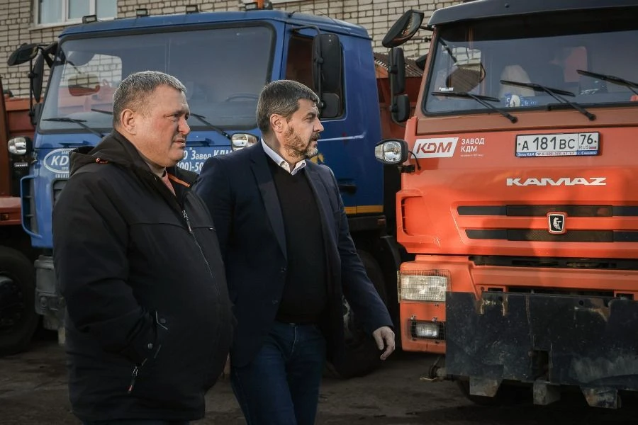 Дмитрий Рудаков проверил готовность ДЭСа к зимней уборке города