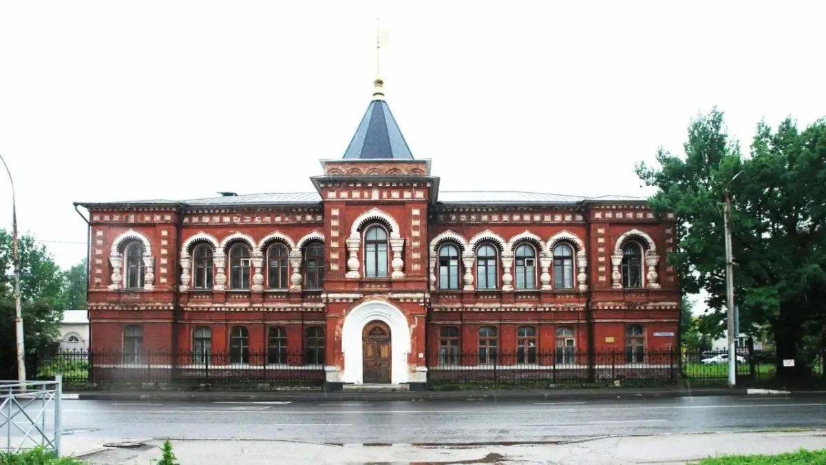 Ярославское художественное училище отмечает 130-летие! Ярославское художественное училище отмечает 130-летие!