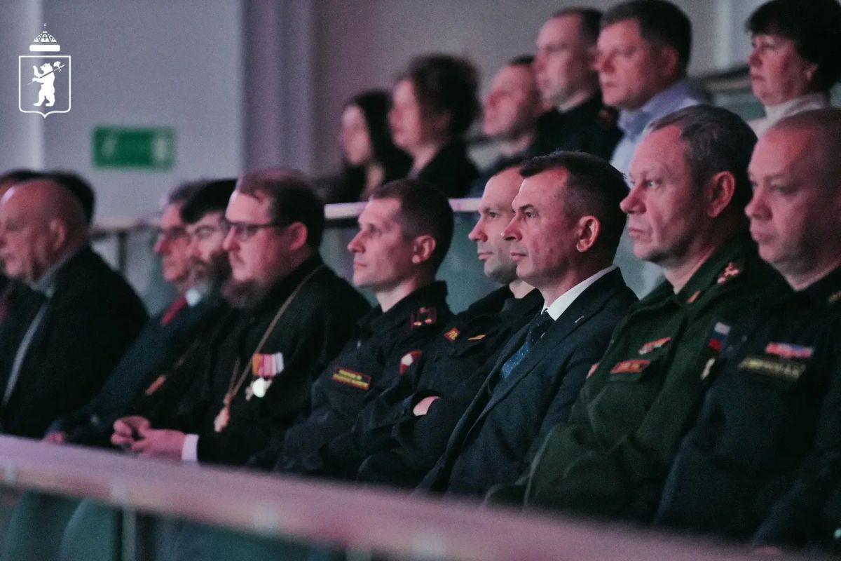 В Ярославле отметили 74-ю годовщину создания вневедомственной охраны В Ярославле отметили 74-ю годовщину создания вневедомственной охраны