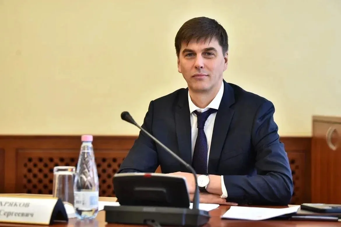 Михаил Евраев: Указом Президента Российской Федерации медалью ордена «За заслуги перед Отечеством» I степени награжден Денис Сергеевич Хохряков, первый заместитель председателя Правительства Ярославской области