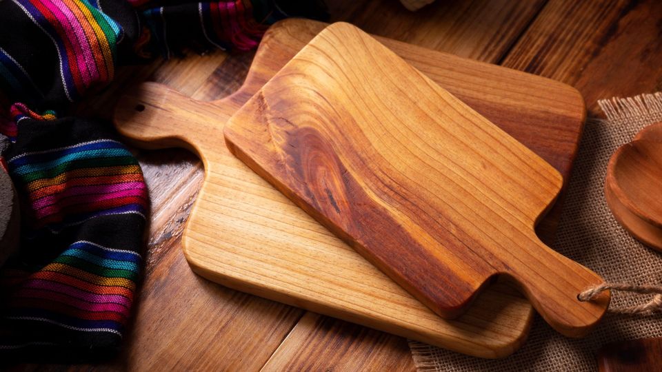 Вот какие разделочные доски пора выкинуть с кухни: главный источник заразы