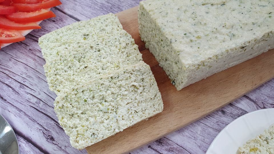 Кулинарное вдохновение: воздушное куриное суфле с кабачками