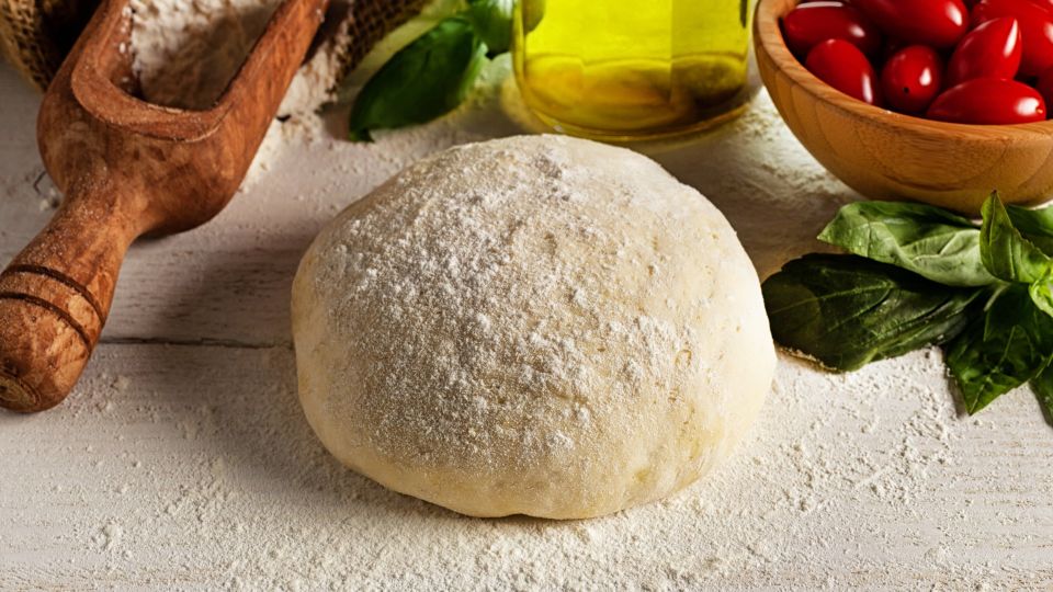 Знают все итальянцы: идеальное тесто для пиццы за десять минут