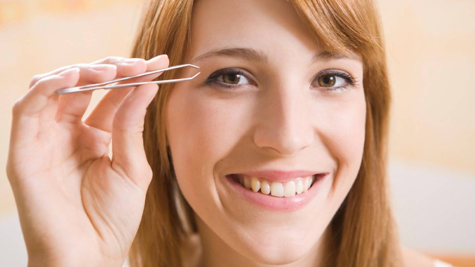 Тонкие или широкие? Вот какая форма бровей сейчас на пике популярности